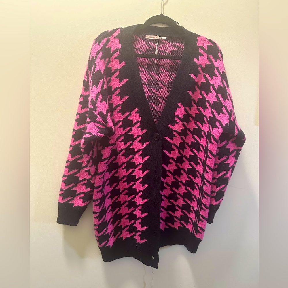 Oversized Pink and Black Houndstooth Cardigan